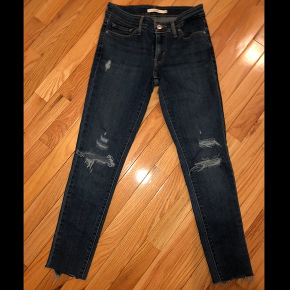 Women’s Skinny Levi’s - Picture 1 of 3